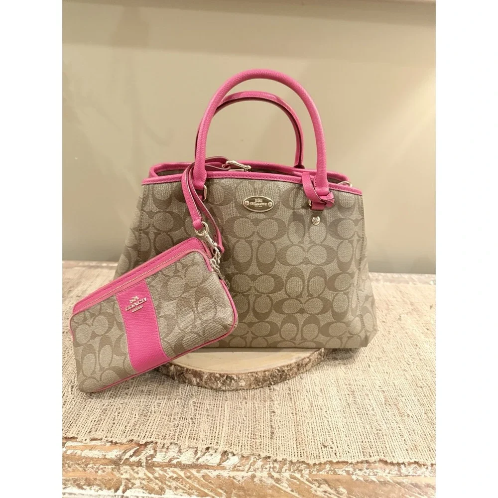 COACH Signature Margot Carryall & Wrislet 2pc Set Khaki & Pink PVC Crossbody - Picture 4 of 16